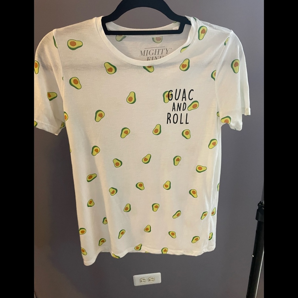 Mighty fine “guac and roll” avocado print tee size:M🥑